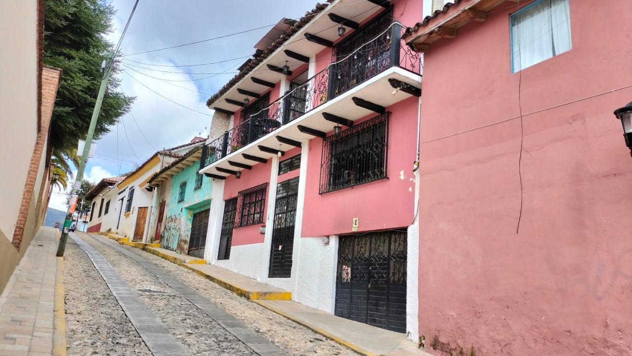 Kukulkan Hostal San Cristóbal de Las Casas Екстериор снимка
