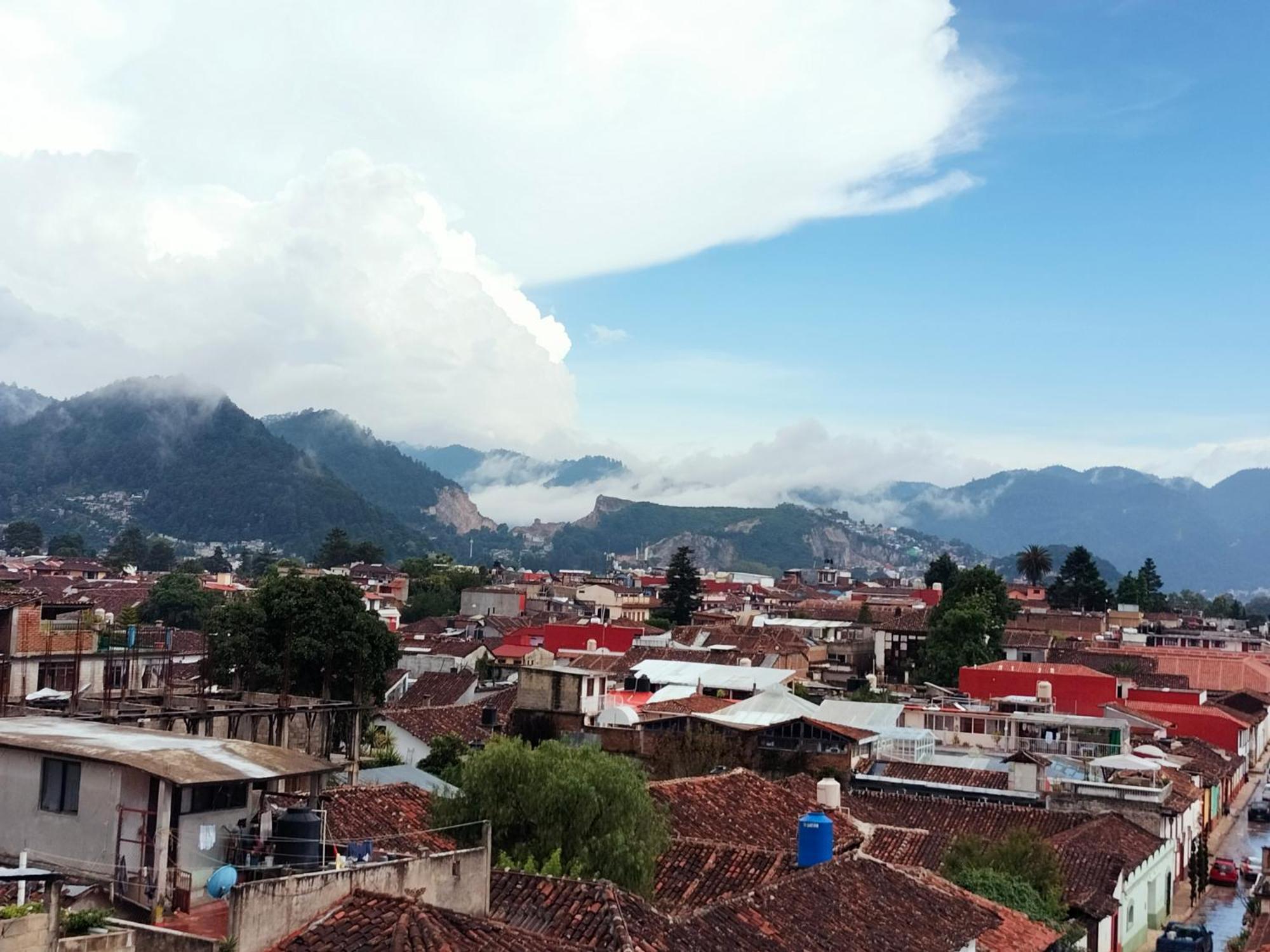 Kukulkan Hostal San Cristóbal de Las Casas Екстериор снимка