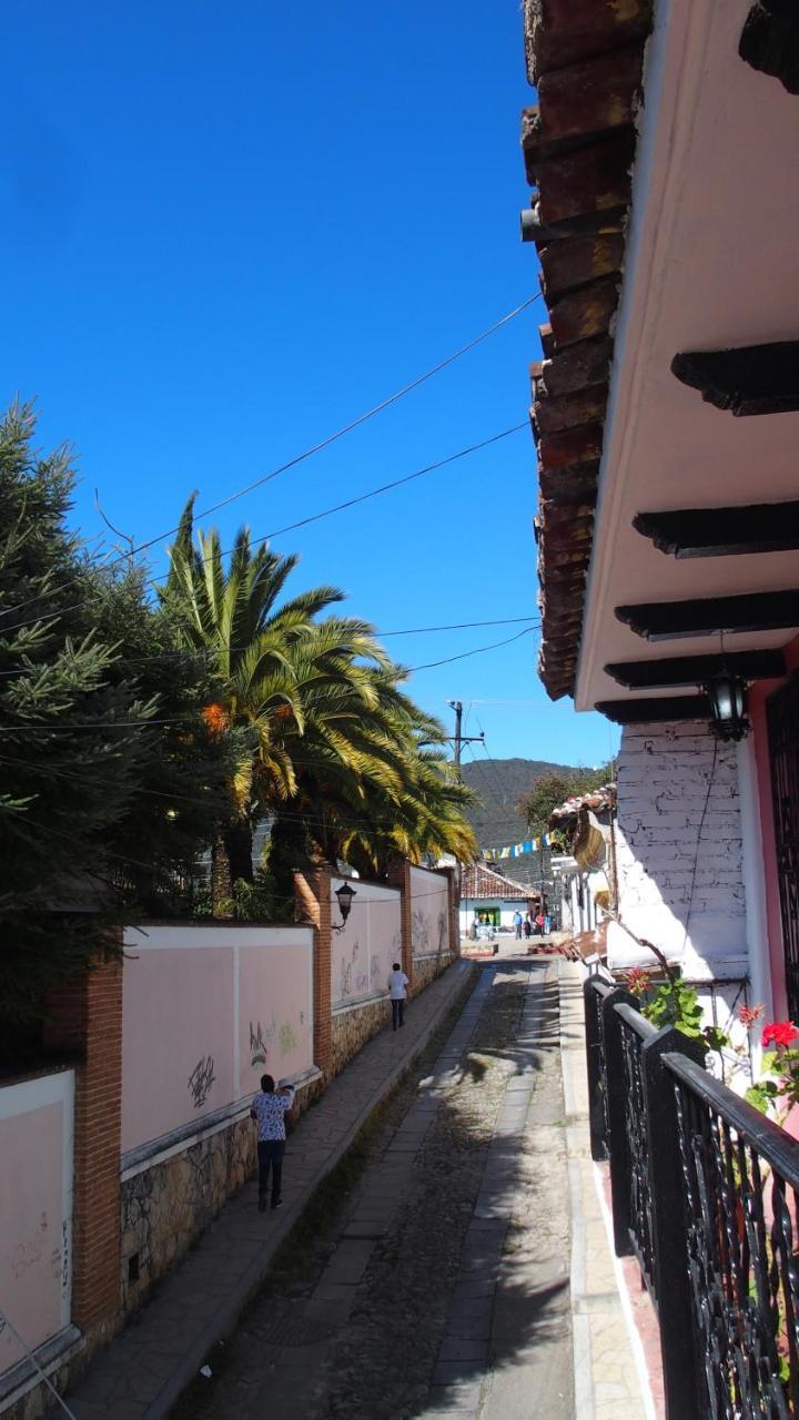 Kukulkan Hostal San Cristóbal de Las Casas Екстериор снимка